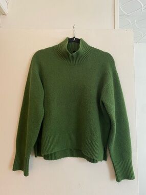 Uniqlo Souffle Yarn High Neck Sweater